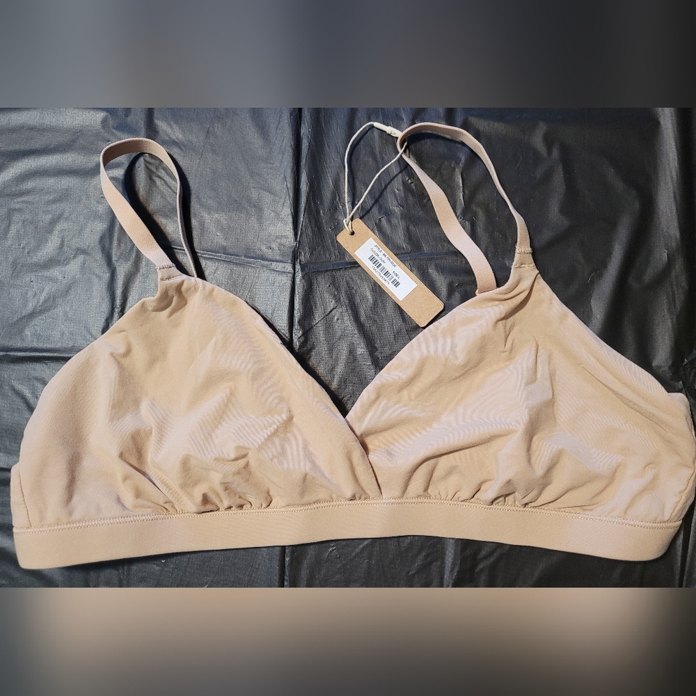 Skims Fits Everybody Crossover Bralette